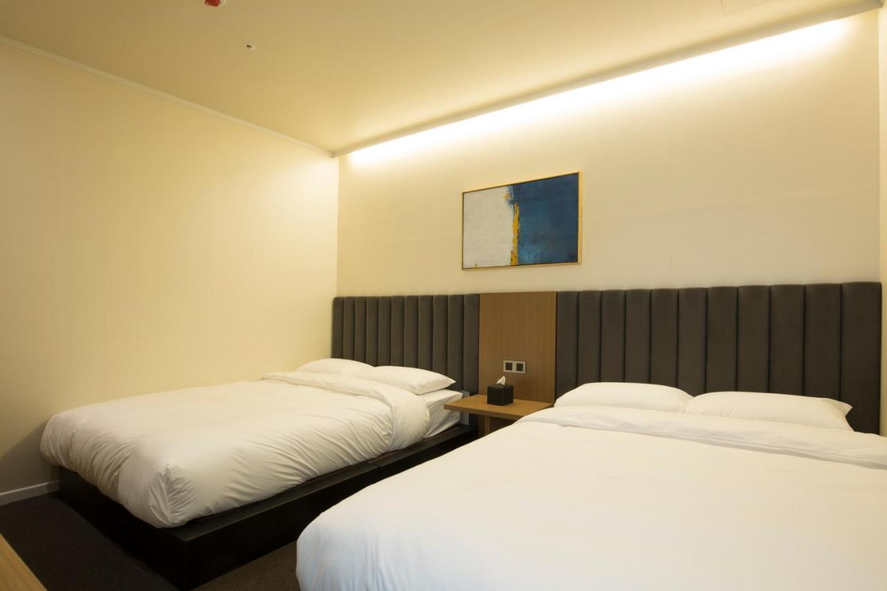 Uh Suite The Haeundae Busan Exterior foto