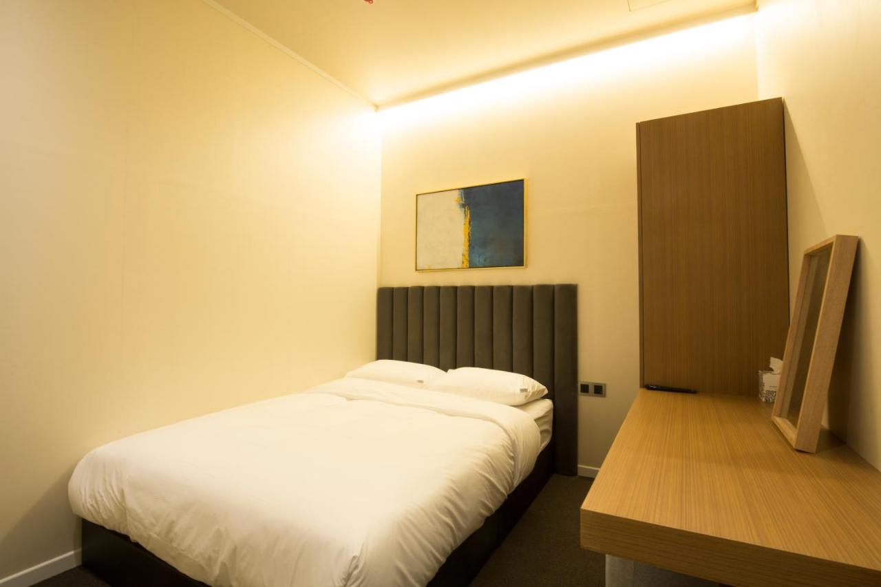 Uh Suite The Haeundae Busan Exterior foto